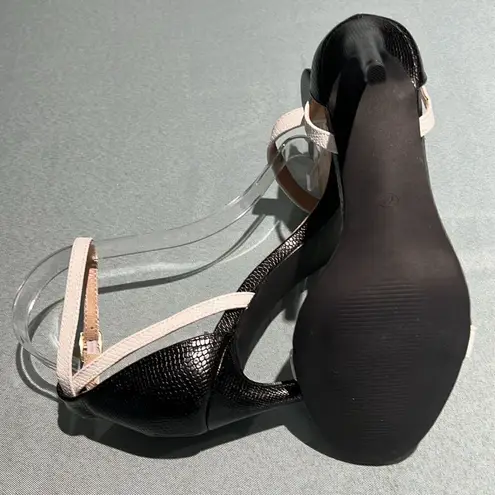 Lulus remi white and black snakeskin ankle strap heels Size 7.5 B38