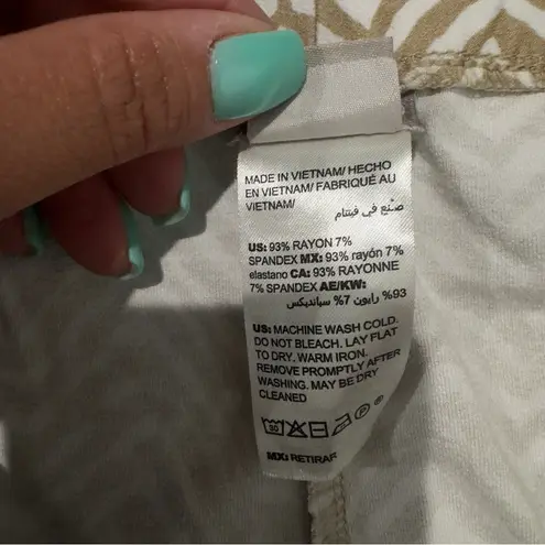  Travelers Pull On Crop Pants Tan/White‎ Zebra Pattern Size 16 Chico's 3