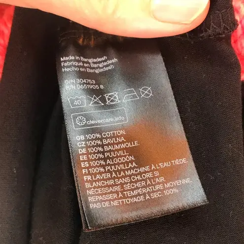 Hot Kiss crop camo crop top black green M