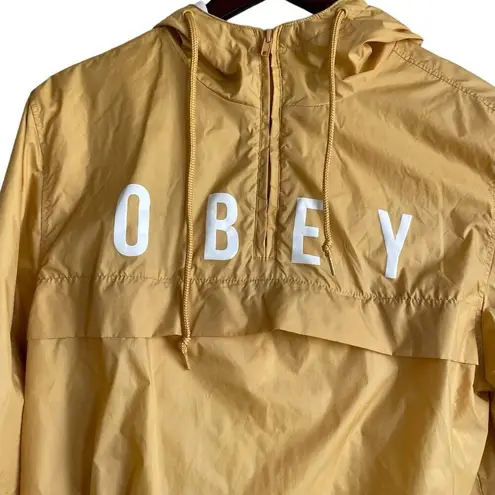Obey Worldwide Obey Adult Pullover Hoodie Nylon Windbreaker M Yellow Pouch Pocket Jacket Sporty