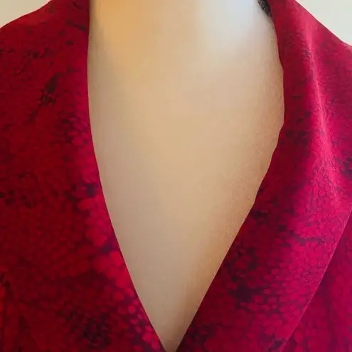 Oberon animal print red/black wrap top and maxi skirt. Fully lined. Size 6. Black