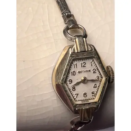 Vintage 10k Gotham Petite Ladies Art Deco Wind Up Watch Time Piece Gold
