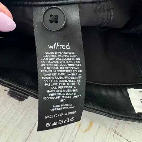 Wilfred Rebel Faux Leather Pants size 6 Aritzia Black Vegan Straight Leg