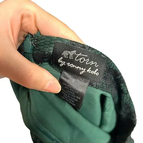 Torn By Ronny Kobo Green & Black Lace Flared Skirt Size Small