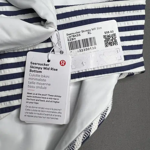 Lululemon Seersucker Skimpy Mid Rise Bottom NWT Size XL (Stripped White Blue)