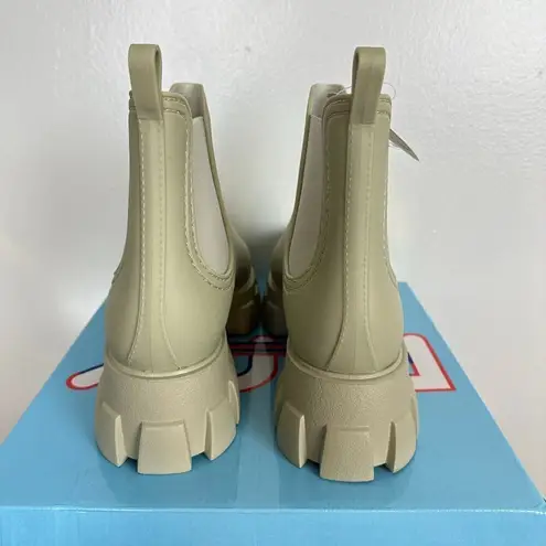 Jeffrey Campbell  Pleu Platform Lug Sole Chelsea Rain Boot Cream Size US 10 NWT thumbnail 7