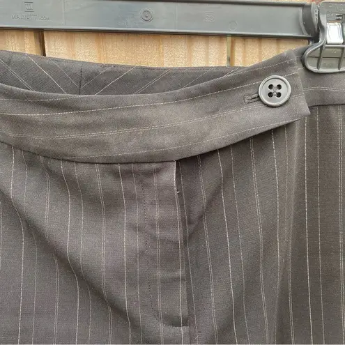 Tahari Dark Gray Pin Striped Woman’s Two Piece Suit Size 8