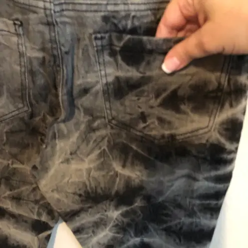 Mossimo Black Gray Tye