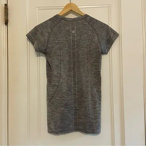 Lululemon  Swiftly Tech Short-Sleeve