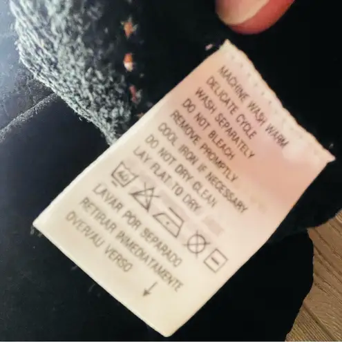 Liz Wear Nwt vintage  craft fair crochet knit long sleeve sweater medium shirt