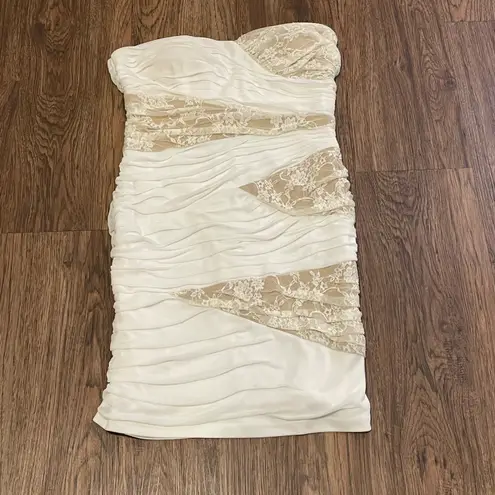 City Triangles Bodycon Strapless Ruffled Dress Gold White size XL