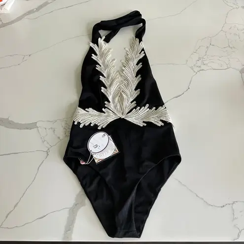 Clara Aestas Phoenix one piece swimsuit with front neckline New Size Medium Black