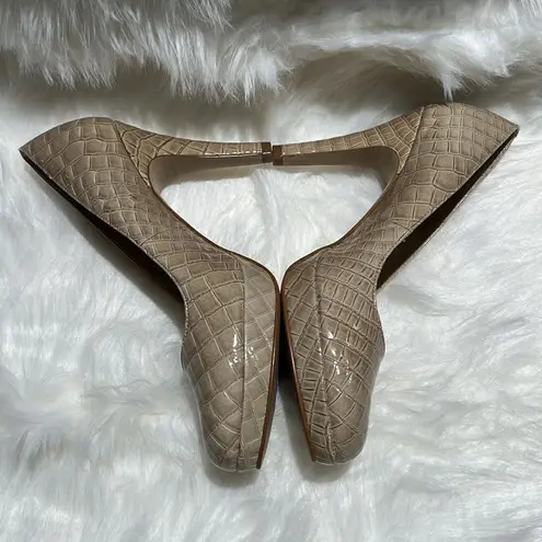 Ellen Tracy NWOT Nude Crocodile Embossed Pump Heels Size 6M. B65