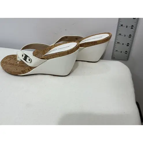 Arturo Chiang Chiang Noel Ivory Patten Leather Slip On Thong Wedge Sandals 7.5 M