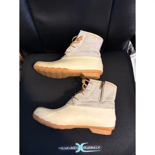 Sperry  Women's Saltwater Duck Boots Waterproof Rubber Rain Boot Size 7.5 Beige