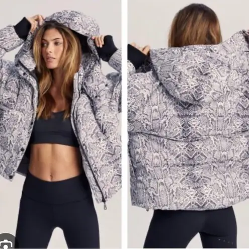 Varley Highland Snake Printed Puffer Jacket Color White/Black snake print L EUC