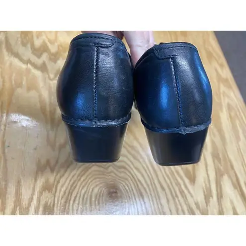 Dansko Clogs Women's 10.5 Black Leather Slip On Buckle Strap Comfort Shoes S29