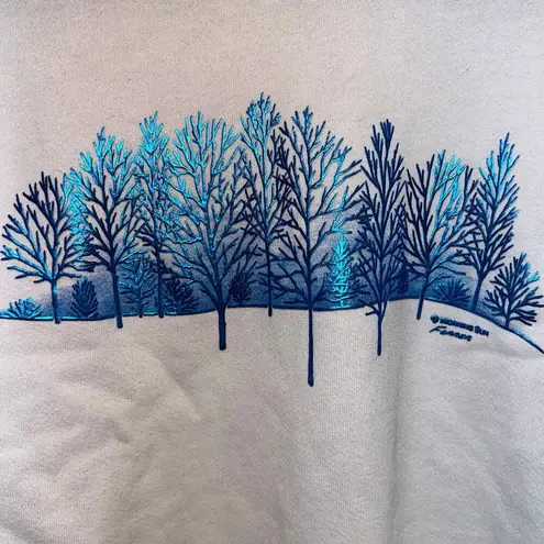 Morning Sun Vintage Blue Metallic Trees & White Sweatshirt Size L