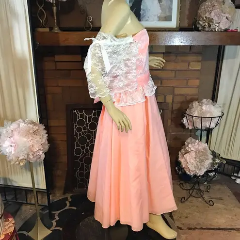 VINTAGE MID TO LATE 70'S PEACH OFF