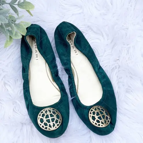 Tahari  Flats