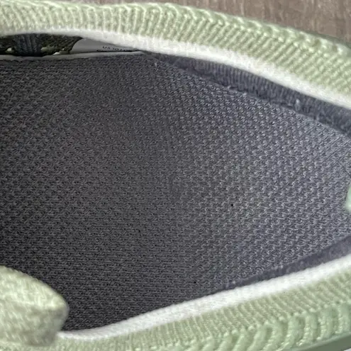 Allbirds Women’s All Birds Tree Flyer Sneakers in Forage Green Sustainable Running Sz 10