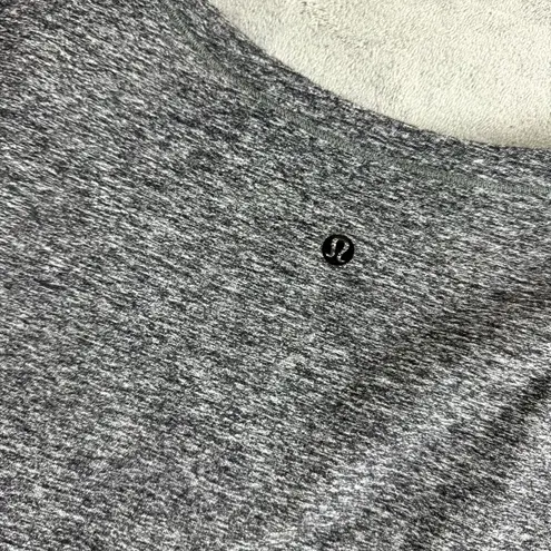 Lululemon  Womens Top Size 8 Grey Gray V-Neck Long Sleeve Flowy Thumb Holes Logo