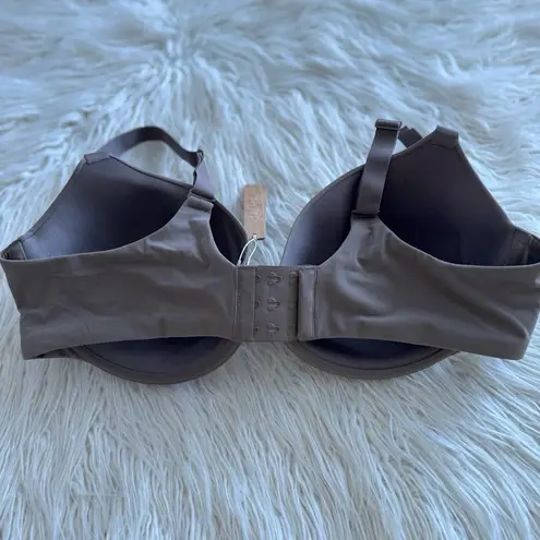 SKIMS Fits Everybody T-shirt Demi Bra Truffle Size 42D