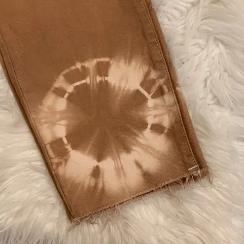 PacSun  Mom jeans high rise tan with white tie dye circles 28