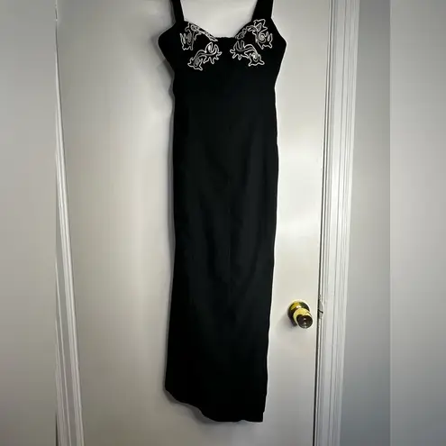 Sharagano of France XS Black Sheath Gown. Embroidered Bust. Low Slit.