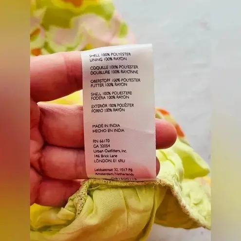 Free People  Kyle Printed Top in Citrus Size Large NWOT $98