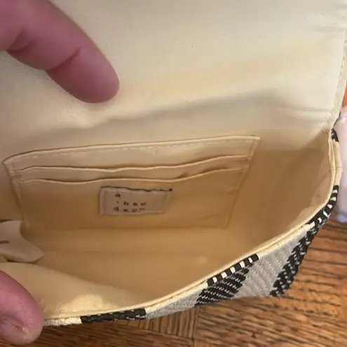 A New Day  straw clutch - Image 5