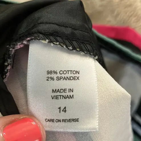 NY&CO Cuffed Shorts, size 14 Pink