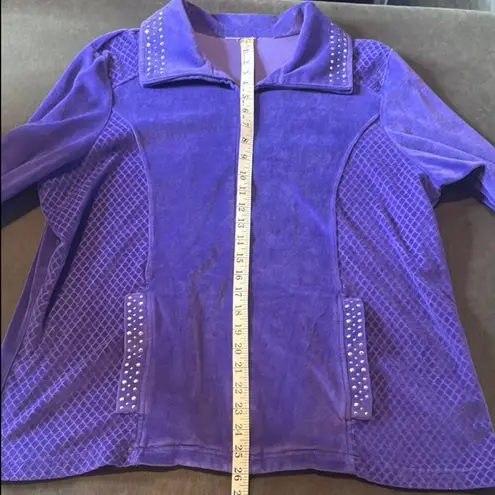 Alfred Dunner Women's Purple 2 Piece
Velour Loungewear Set Size 16W