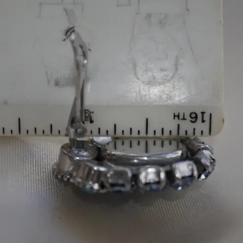 Vintage Julianna D&E Floral Pressed Glass Clip On Earrings Blue Glitz Statement