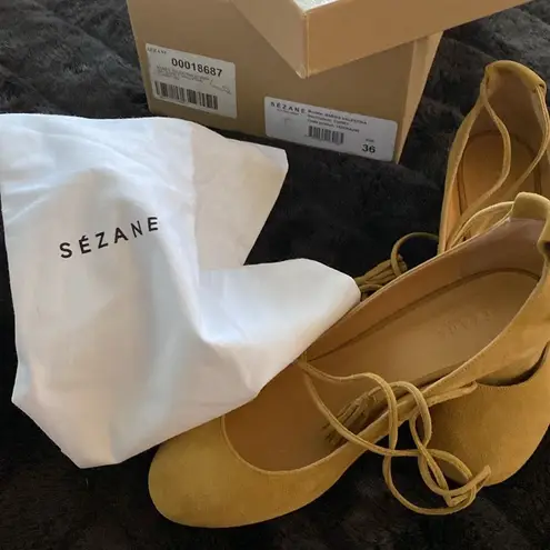 Sézane Sezane Valentina babies in curry. Size 36