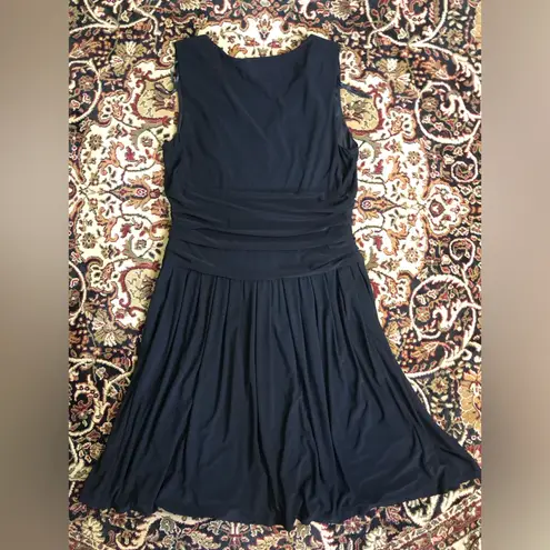 Jessica Howard Black Ruched waist V-Neck Midi Dress 18 sleeveless