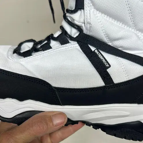 Norti 8 White and Black Winter Rain Boots New Never worn Size 9