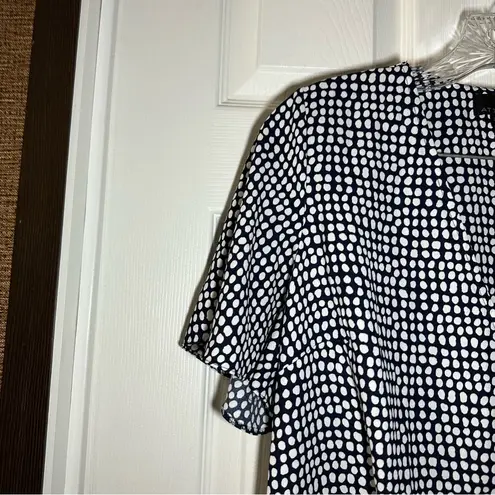 Attention NWOT Blue/White Print V Neck Short Sleeve Faux Wrap Dress size L