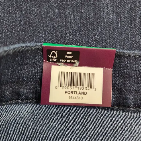 Gloria Vanderbilt Amanda Classic Rise Tapered Leg Jean Dark Blue Size 12 Short