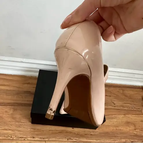 Ellen Tracy  Nude Pumps