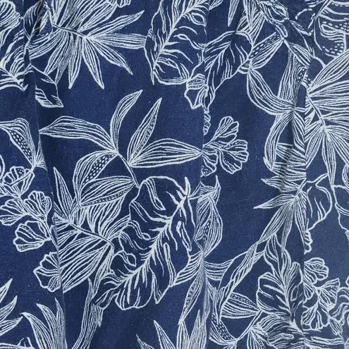 Briggs Navy Floral Linen Pull