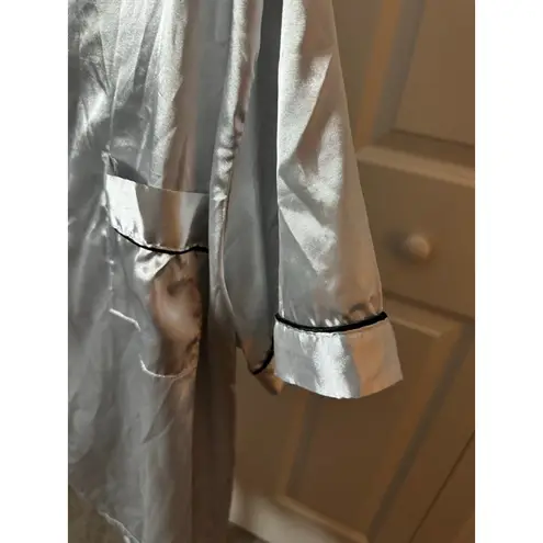 Unbranded Plus 4X Silver and Black Pajamas