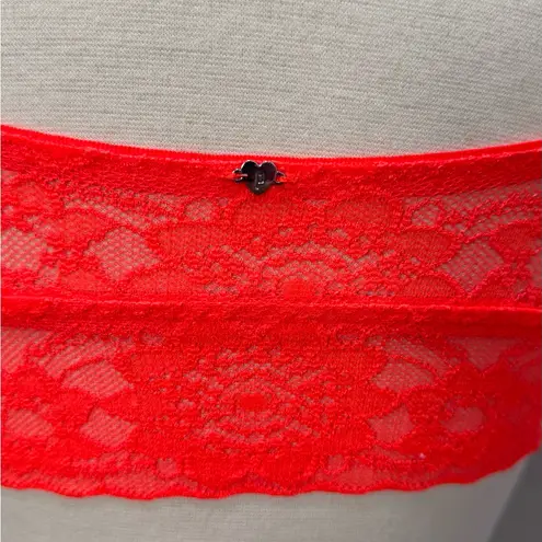 Victoria's Secret  PINK Vibrant Orange Lace Push-up Bralatte