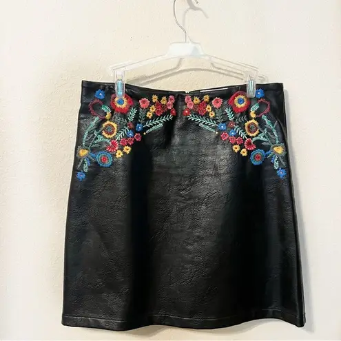 FOR THE REPUBLIC Women’s Faux Leather Embroidery Skirt