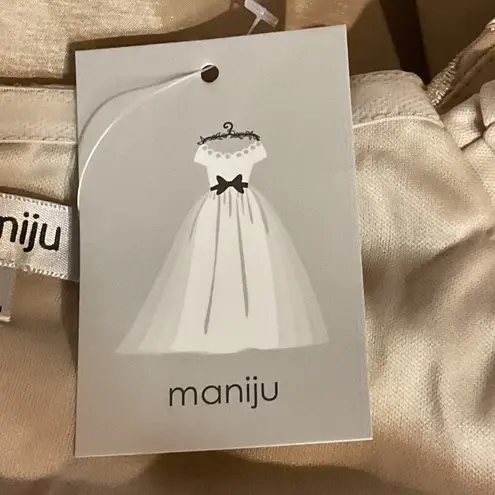 Maniju Floral Sleeveless Tiered Mermaid Style Skirt Prom Dress Size Medium NWT