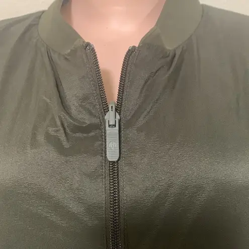 Lululemon  goose Down & Around Bomber (Reversible) in Armory green woman size 12