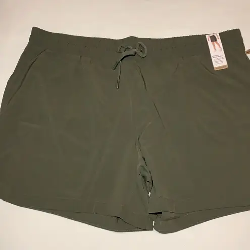Mondetta stretch athletic shorts XXL NWT