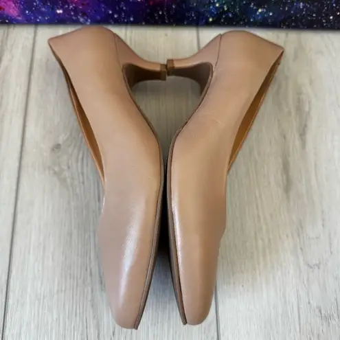 TROTTERS Womens Beige Kiera Pointed Toe Kitten Heel Slip On Pumps Sz 8.5