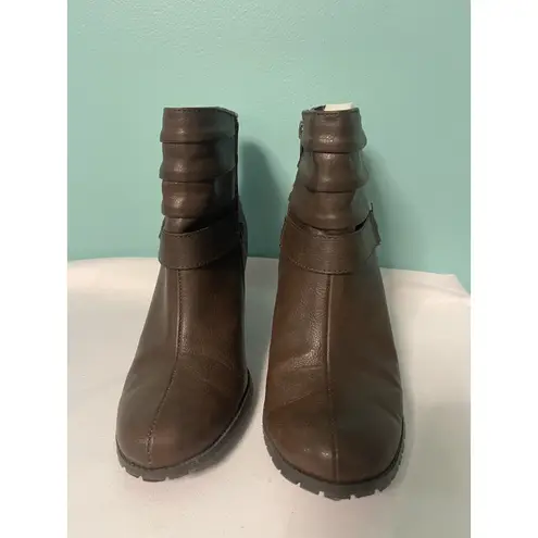 Aerosoles A2 by Womens Boot Size 10M Sleep Walk Heeled Ankle Brown S-627