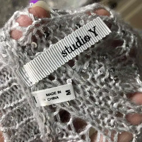 Studio Y Silver Metallic Knitted V-Neck Long Sleeve Sweater Womens Medium